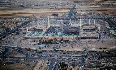 برگزاری جشن نیمه شعبان در مسجد جمکران سال 1395 شمسی.